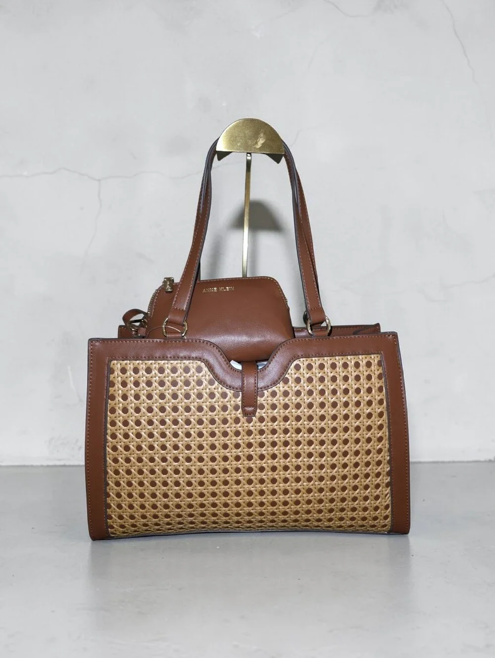 NWT  ANNE KLIEN Women’s Brown Woven Tote Bag with Leather Trim & CHANGE PURSRE